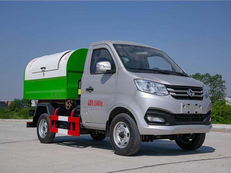 長(zhǎng)安2700勾臂垃圾車