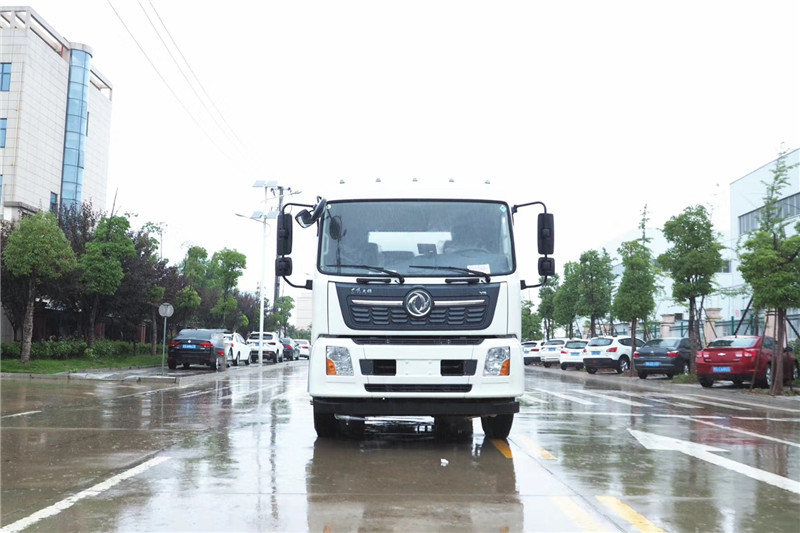 東風(fēng)天龍后八輪20噸噴霧車，國六綠化噴灑車