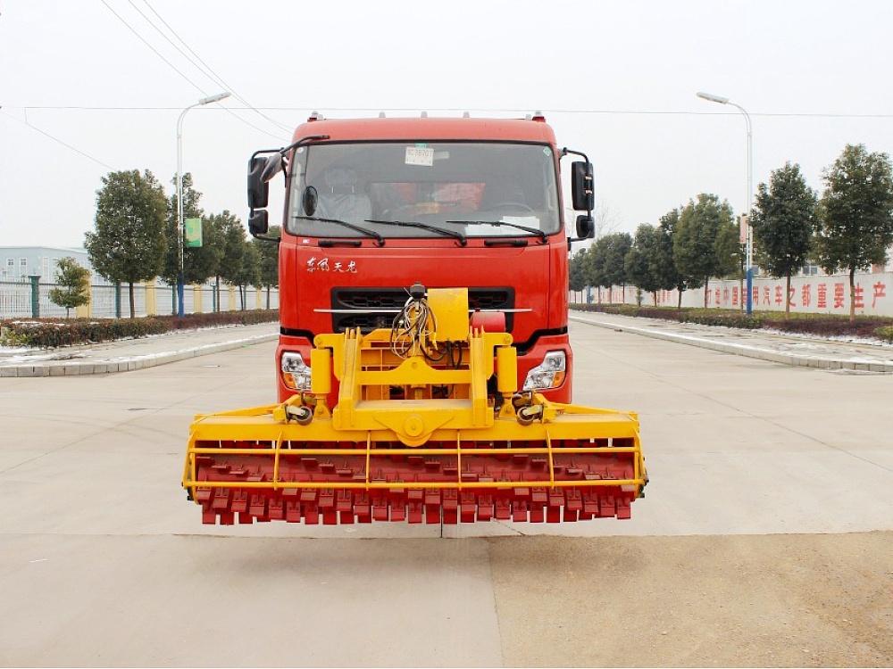 破冰融雪撒布車